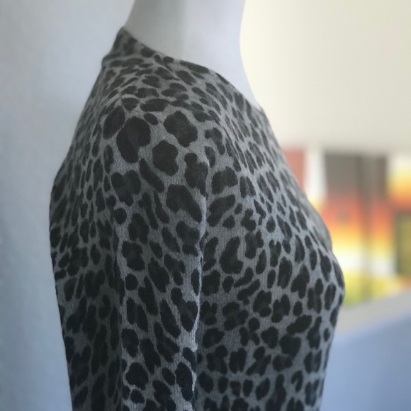 Saks Fifth Avenue cashmere sweater - Picture 2 of 5